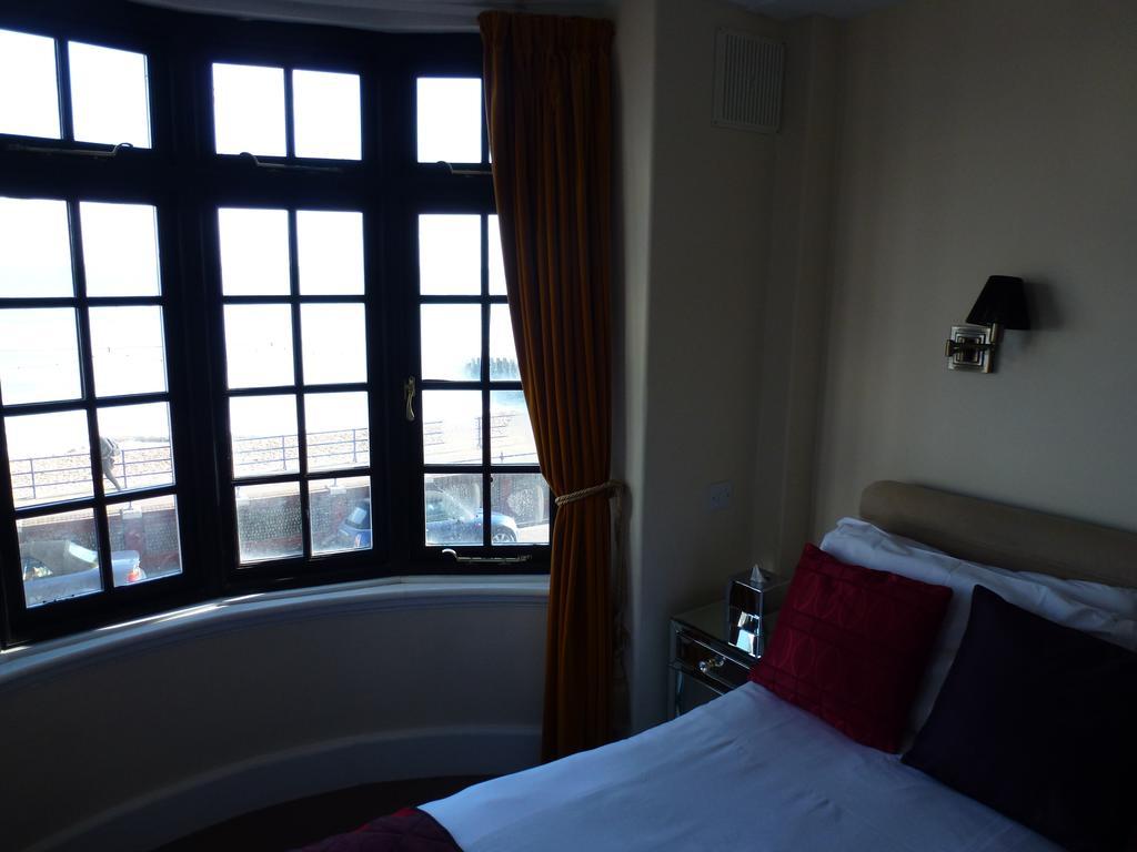 Royal Hotel (Adults Only) Eastbourne Dış mekan fotoğraf