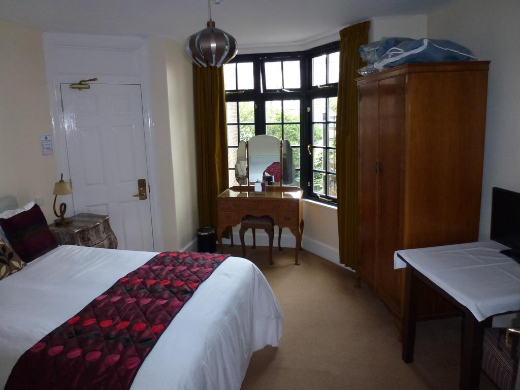 Royal Hotel (Adults Only) Eastbourne Dış mekan fotoğraf