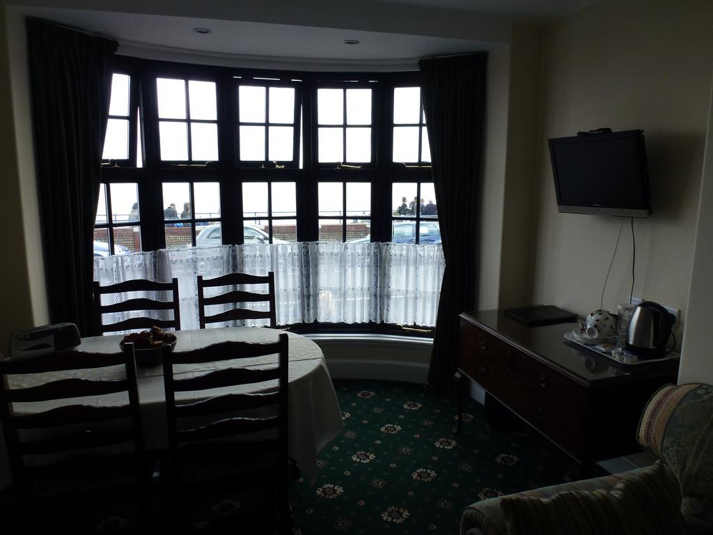 Royal Hotel (Adults Only) Eastbourne Dış mekan fotoğraf