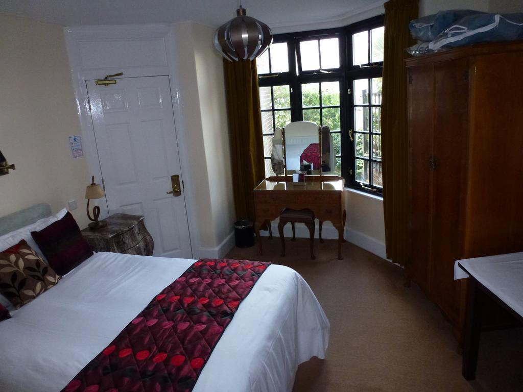 Royal Hotel (Adults Only) Eastbourne Dış mekan fotoğraf